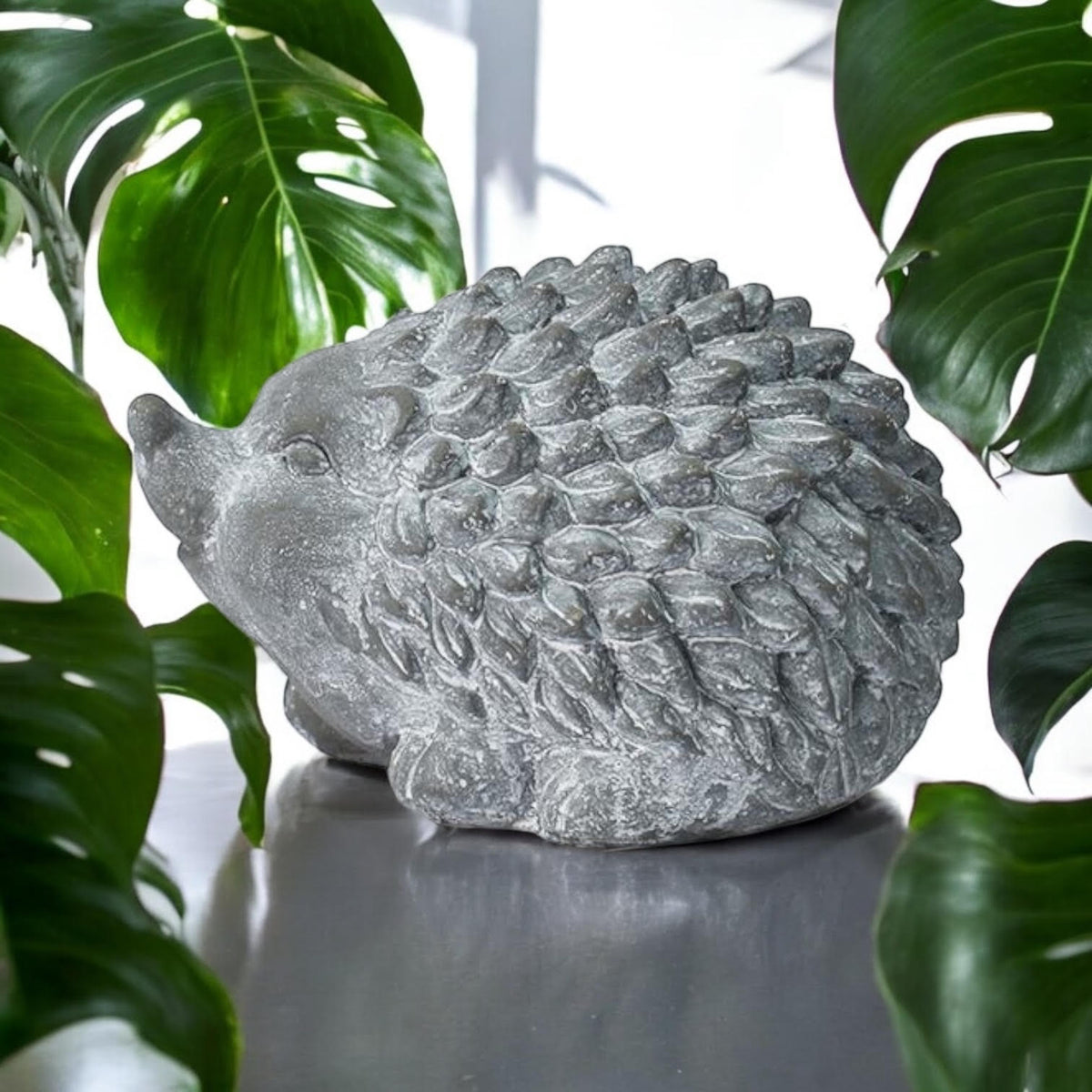 Stone-Look Cement Hedgehog Garden Sculpture – Frostproof Weatherproof Ornament for Indoor & Outdoor