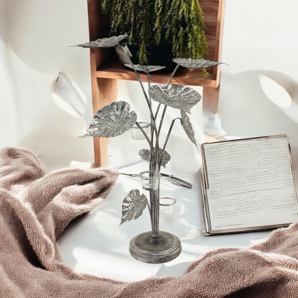 Silver Flower-Shaped Metal Candelabra, 74cm Tall – Art Deco Dining Table Centrepiece