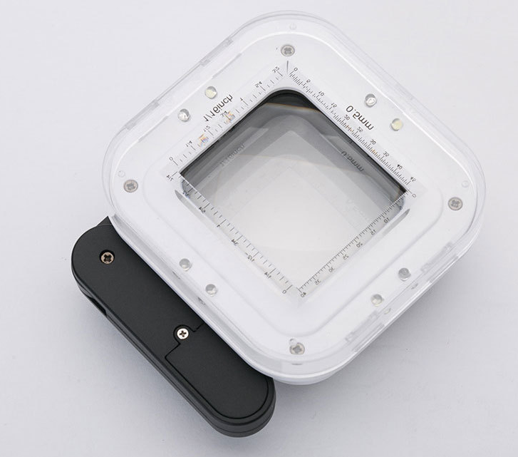 Avilo Folding Magnifying Glass with LED Light – 10x, 15x and 20x Pocket Magnifier