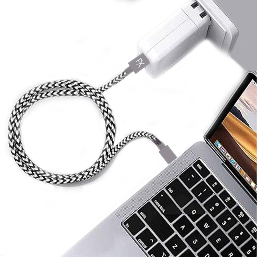 Aquarius Nylon Braided USB Charging & Sync Cable for Phones – 1m Fast Charge Lead, Zebra Design