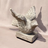 Stone-Look Resin Bird Garden Ornament on Base, 13cm – Decorative Figurine for Home or Office