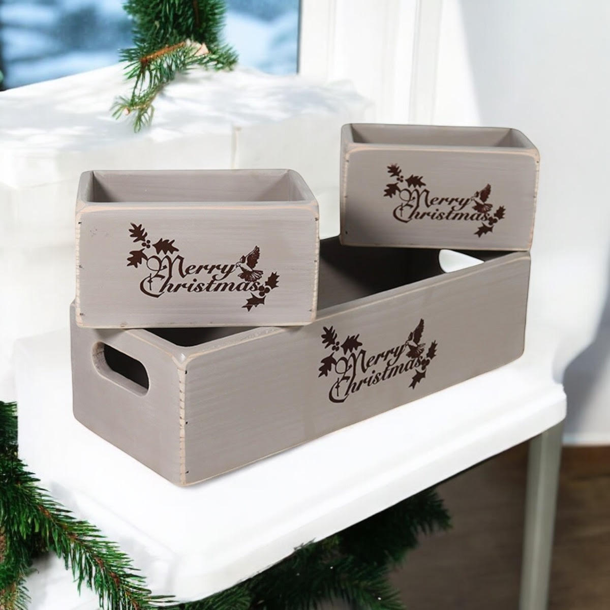 AcaciaHome Vintage Wooden Merry Christmas Storage Crate Set with Sturdy Handles – Festive Rustic Decor