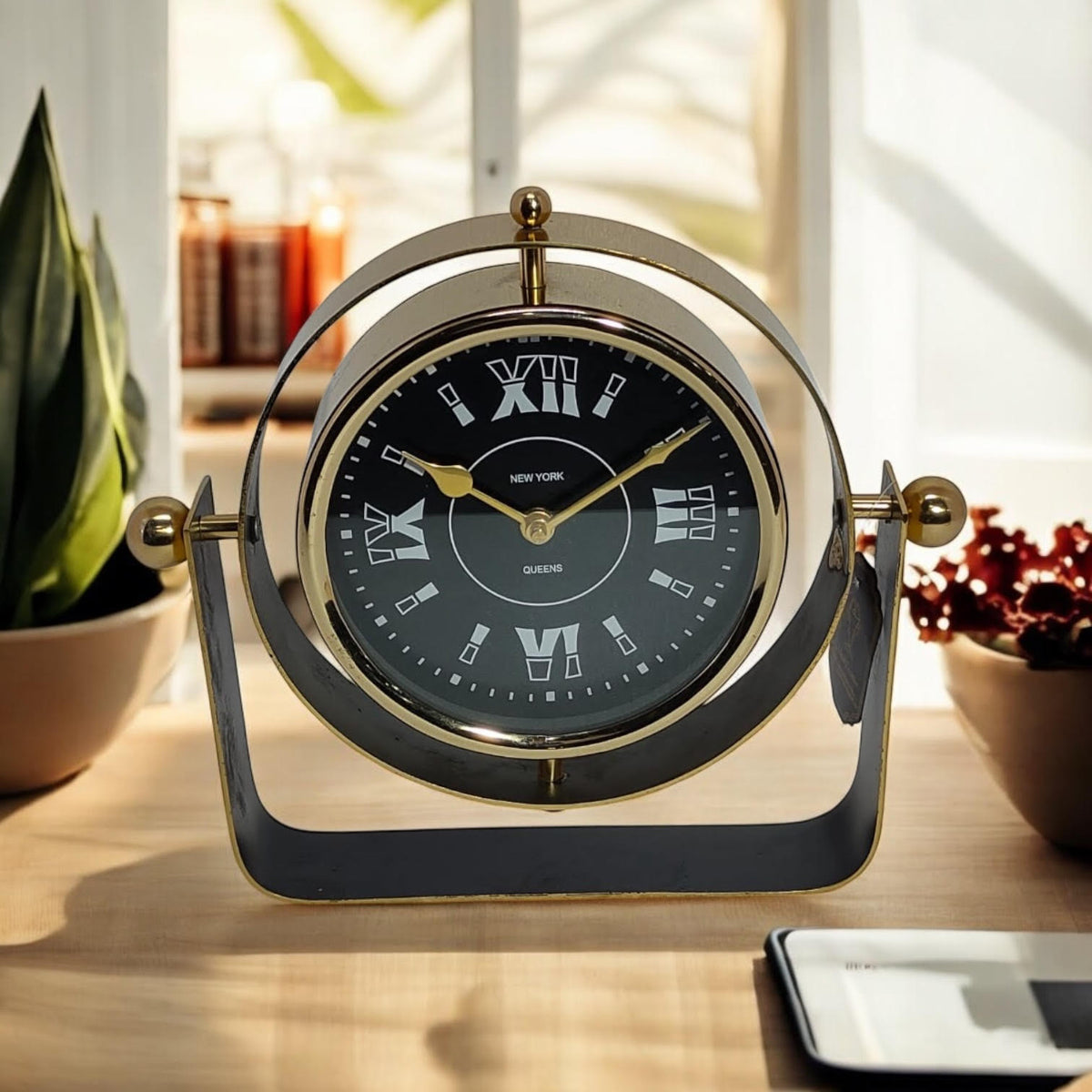 Black Mantel Clock with Silent Sweep Movement – Elegant Tabletop Timepiece, Quiet Operation