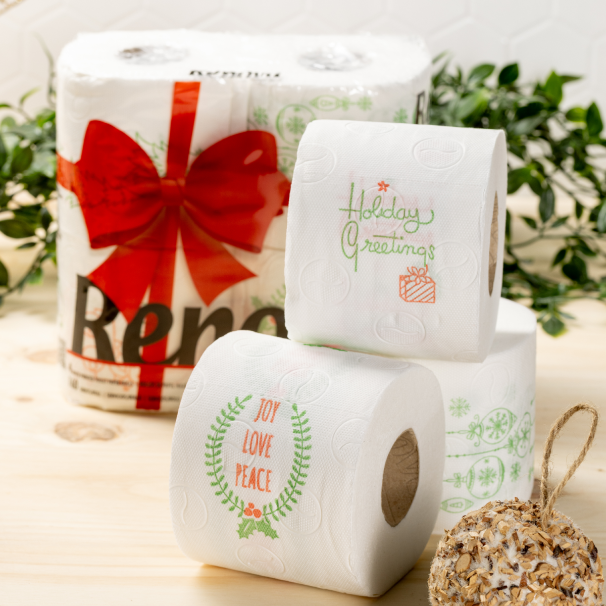 Renova Christmas Toilet Rolls 4 Pack – Festive Illustrated Soft White Tissue, 160 Sheets per Roll