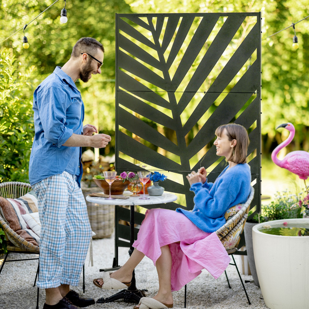 Outdoor Privacy Screen with Banana Leaf Design, 3-Panel Steel Frame – Garden & Patio Divider, Black
