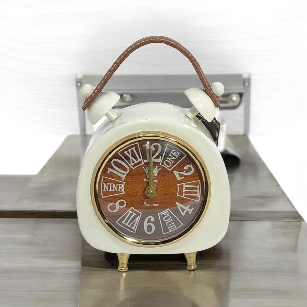 AcaciaHome Modern Round Mantel Clock – Stylish Mid-Century Tabletop Timepiece for Bedroom, Hallway or Living Room
