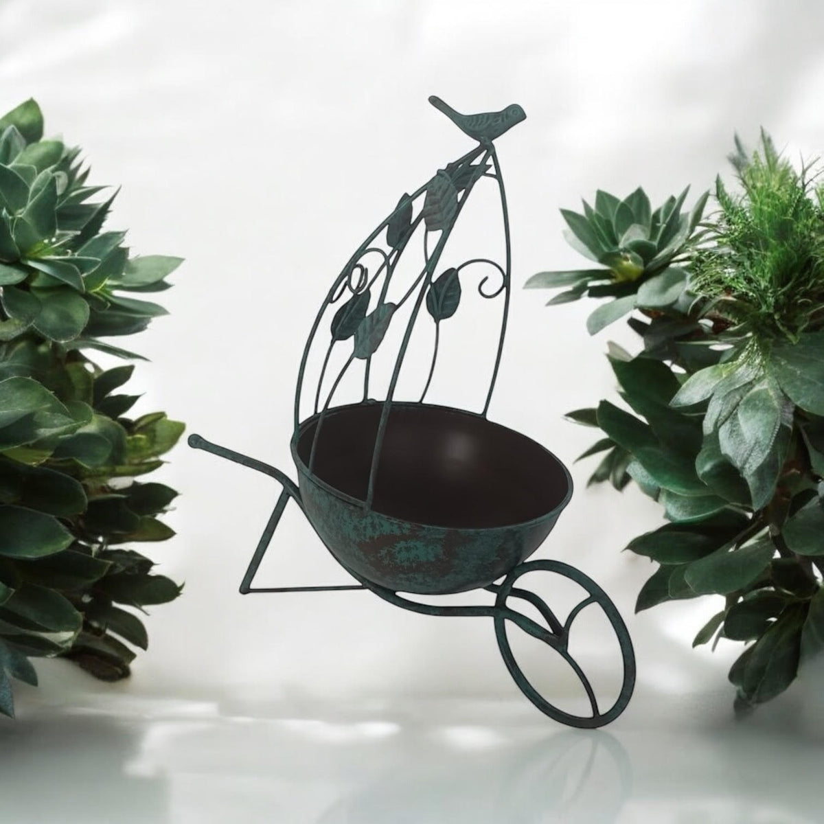 36cm Rust-Resistant Metal Garden Planter
