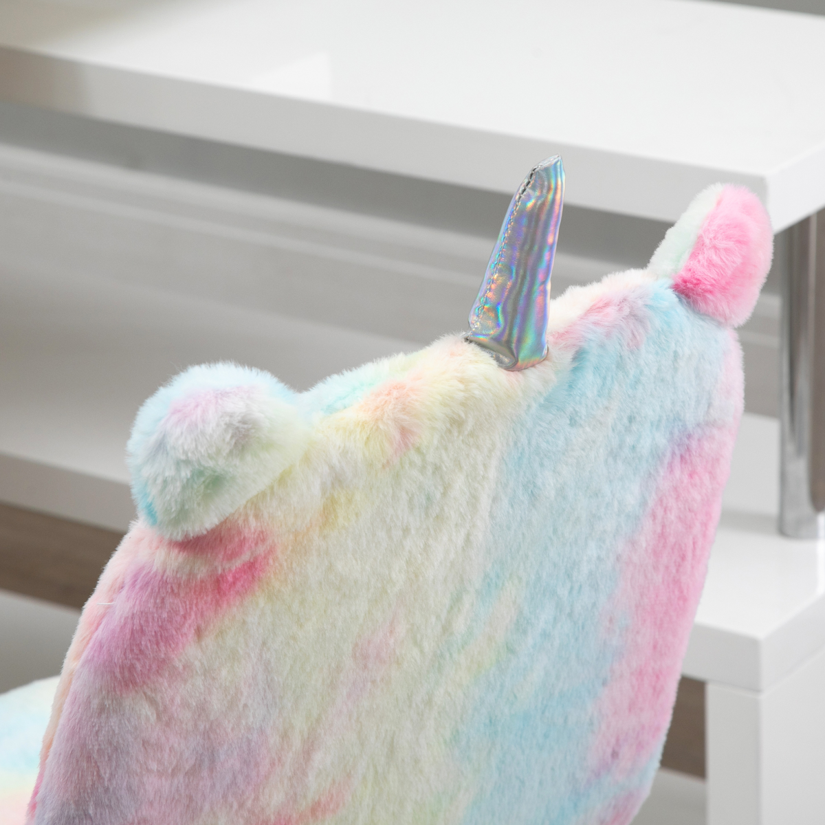 Vinsetto Fluffy Unicorn Office Chair with Ears & Silver Horn, Height Adjustable – Rainbow Kids & Teens Swivel Desk Chair