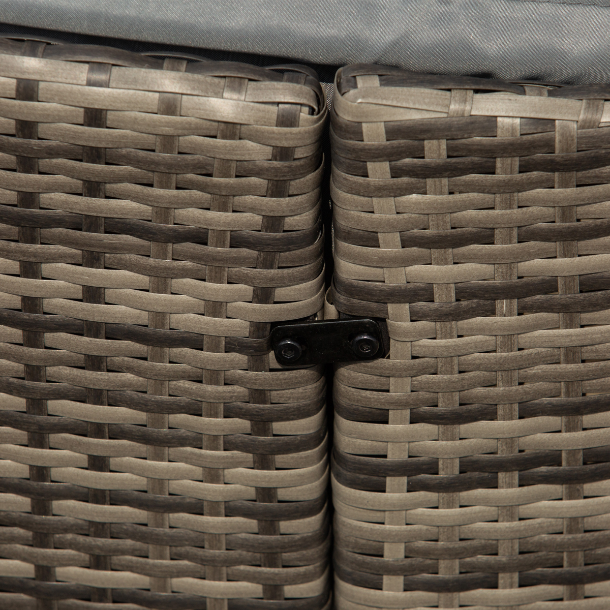 Outsunny Rattan Day Bed Set cushion detail
