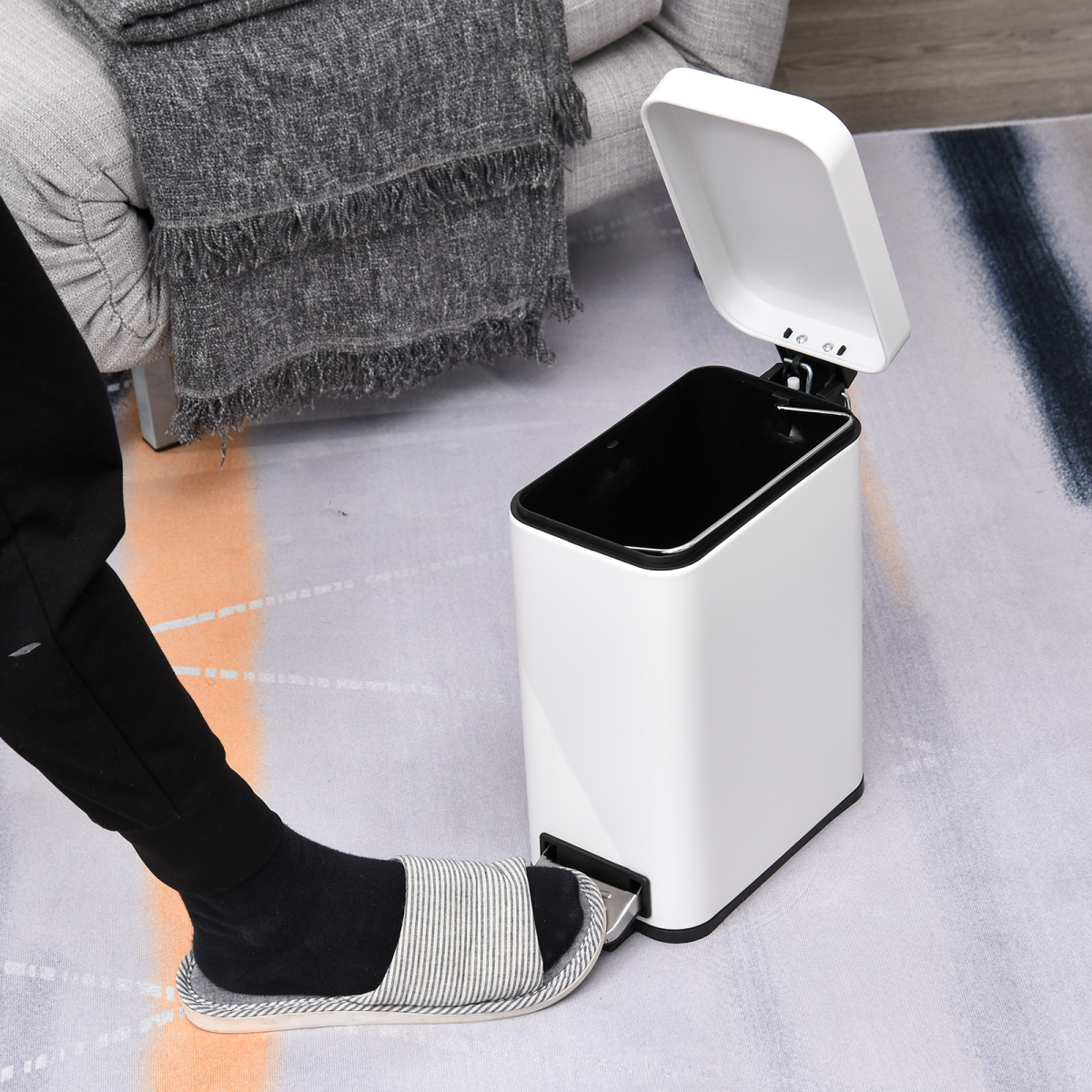 HOMCOM 5L Rectangular Steel Pedal Bin with Soft-Close Lid & Removable Inner Bucket – Compact White Kitchen Bin
