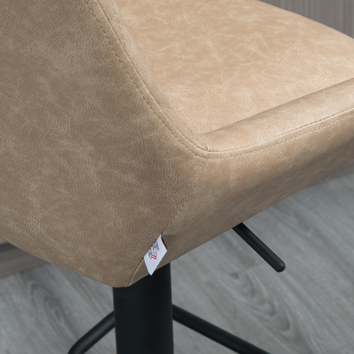 HOMCOM Adjustable 360° Swivel Bar Stools, Set of 2 with Padded Seat & Footrest – Kitchen Breakfast Bar Seating, Khaki