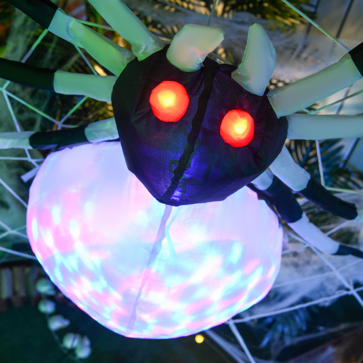 HOMCOM 5ft Halloween Inflatable Spider with LED Lights – Outdoor Garden Display, Cobweb Design, IP44