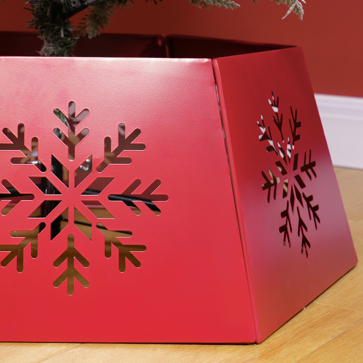 HOMCOM Hexagon Christmas Tree Base Cover with Hollow Snowflake Patterns – Festive Tree Stand Skirt, Red