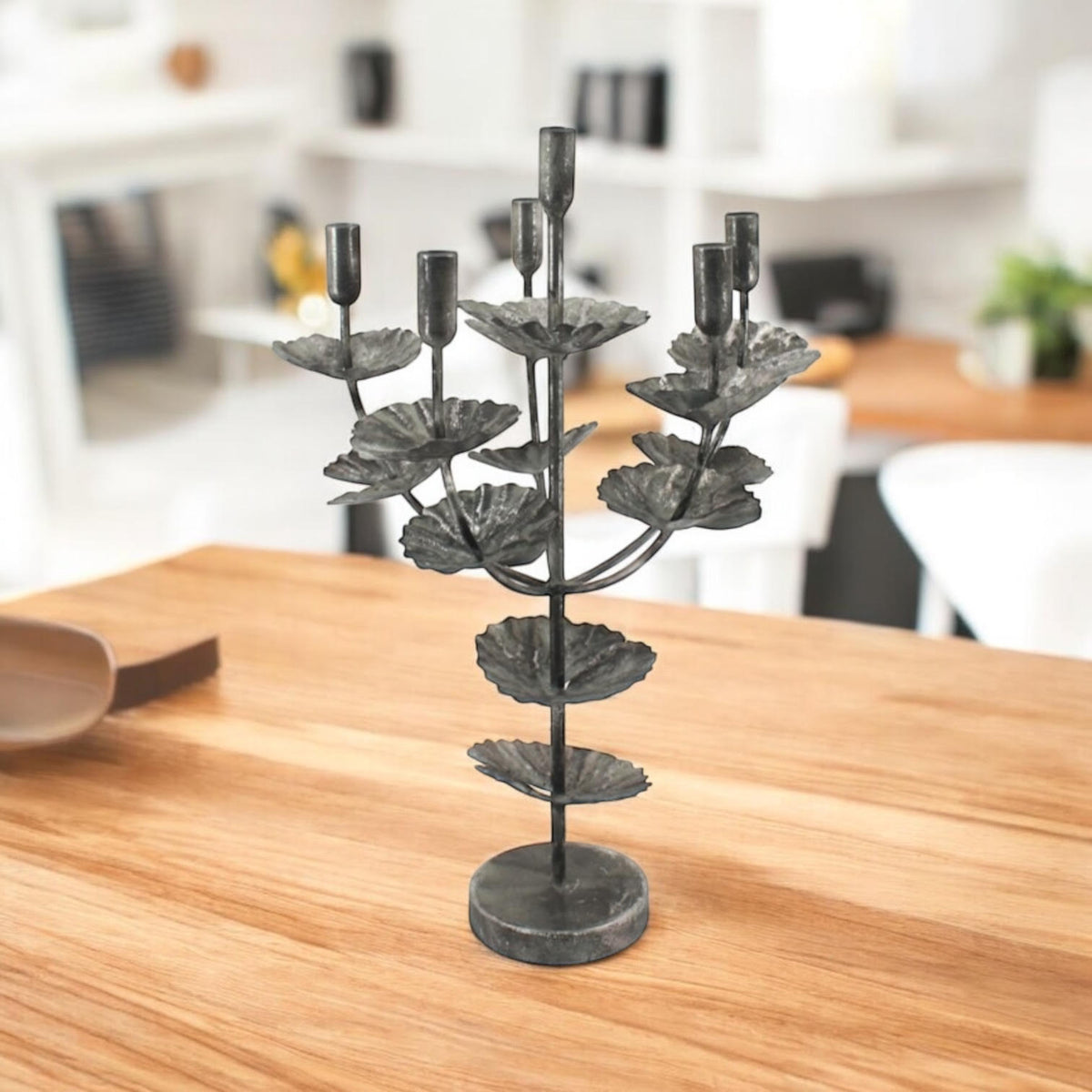 Flower-Shaped Art Deco Metal Candelabra, 57cm Tall – Elegant Table Centrepiece Candle Holder