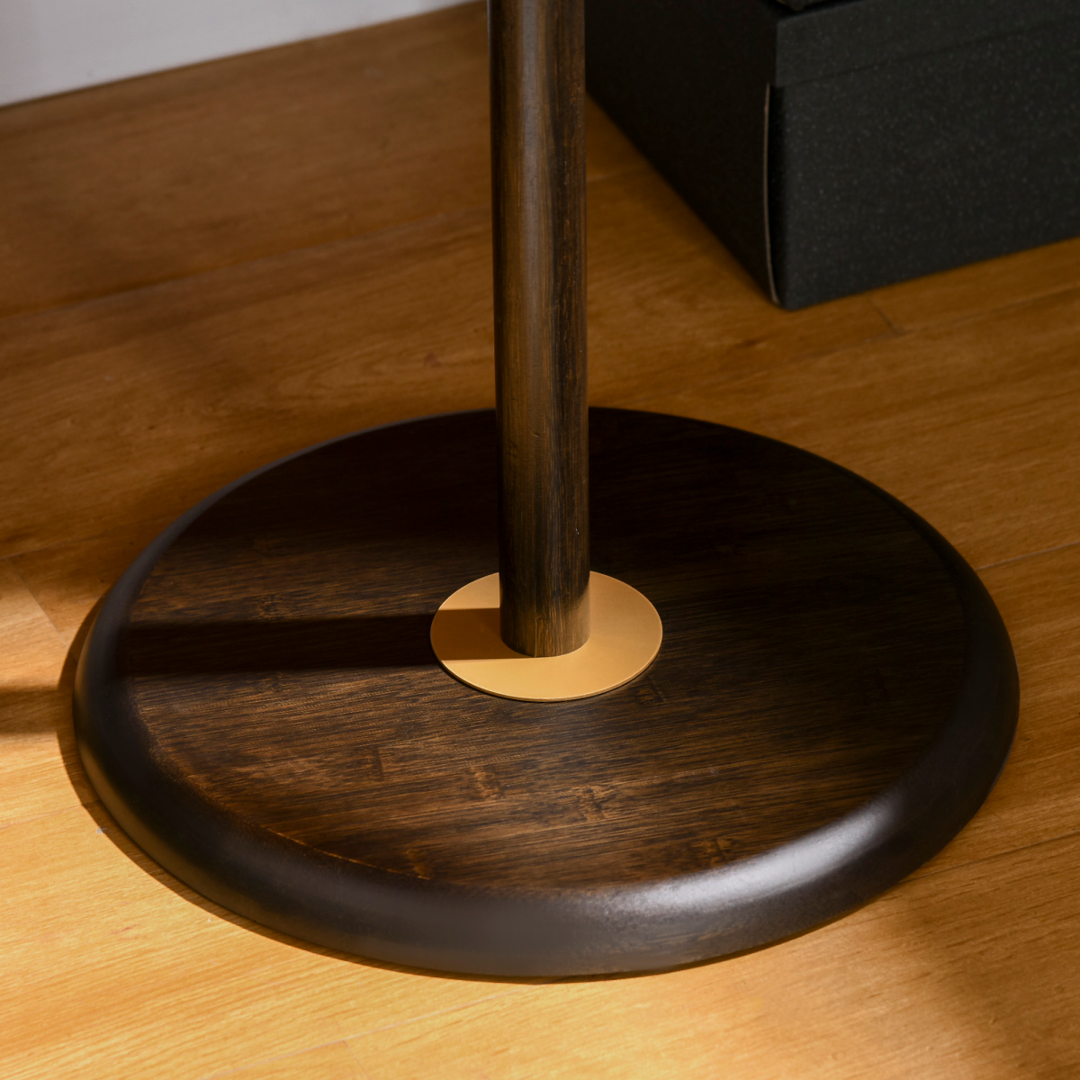HOMCOM Bamboo Coat Stand with 6 Hooks, 180cm – Free-Standing Hall Tree with Gold-Tone Accents