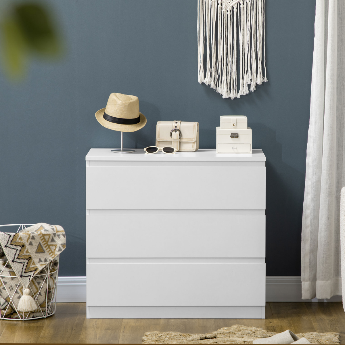 3-Drawer Chest of Drawers – Smooth-Running Bedroom Storage with Anti-Tip Fitting, White