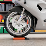 HOMCOM Motorcycle Wheel Roller Stand with Ramp – Aluminium Tyre Cleaning & Chain Lubrication Stand, 227kg Capacity