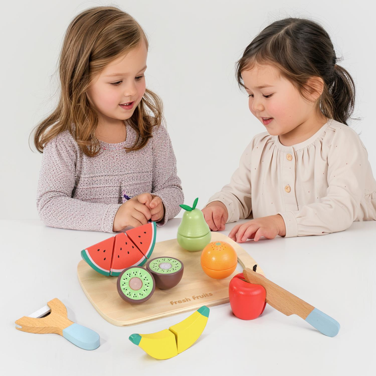 SOKA Wooden Cutting Fruit Play Set, 9 Pieces – Pretend Play Kitchen Toy for Kids