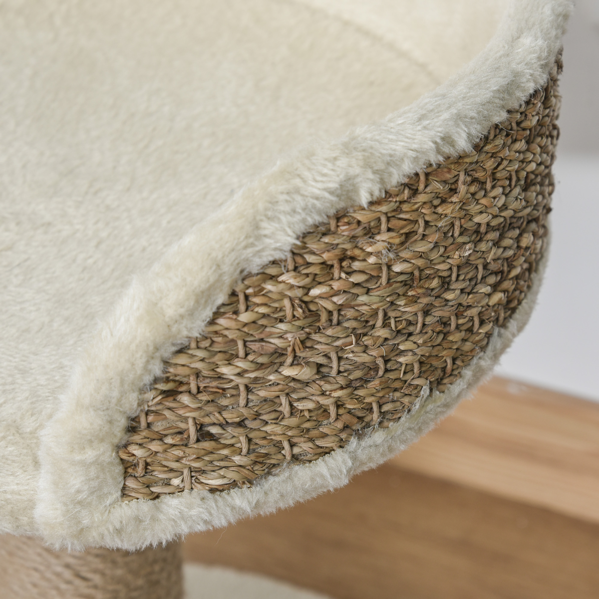 Pawhut Small Cat Tree with Jute Scratching Post, Plush Perch Bed and Hanging Ball – Indoor Cat Activity Centre