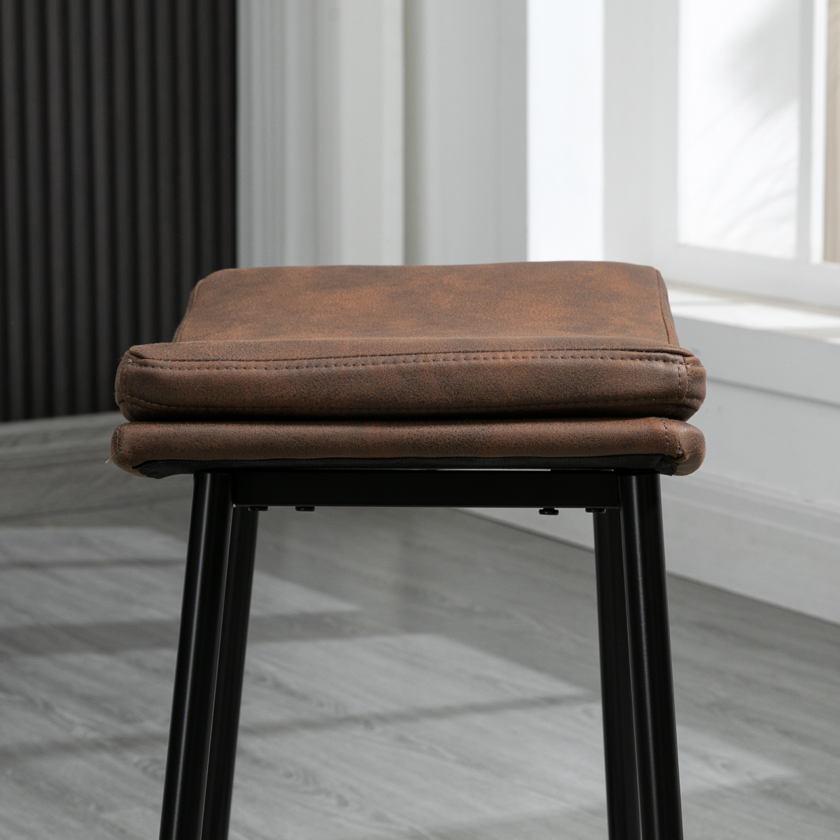 HOMCOM Upholstered Curved Seat Breakfast Bar Stools with Footrest – Set of 2, Brown