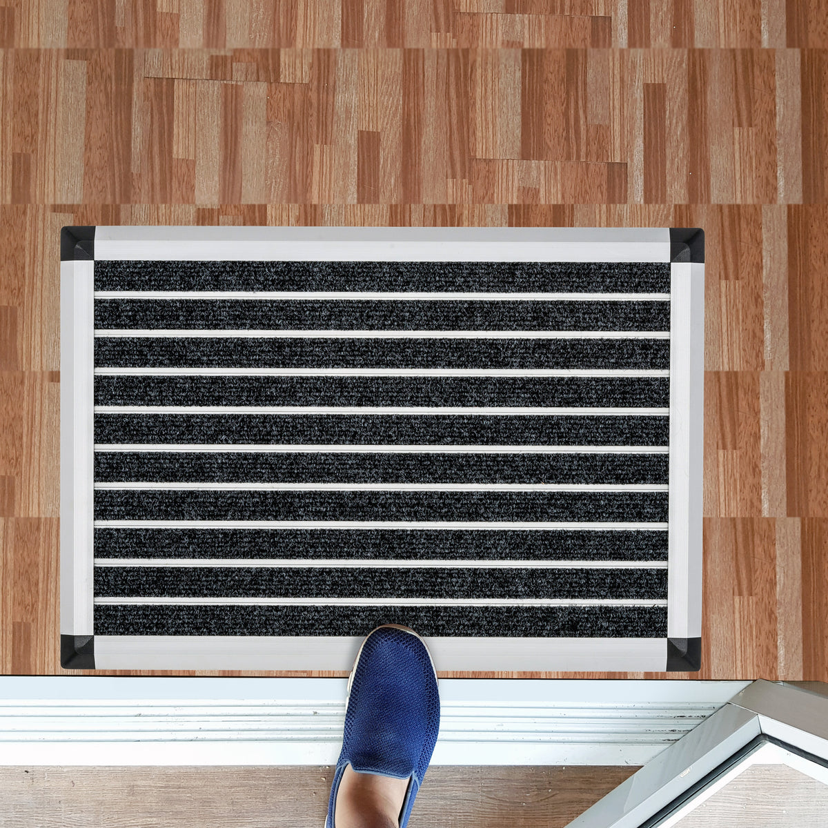 Doortex Alumat grey aluminium indoor entrance mat