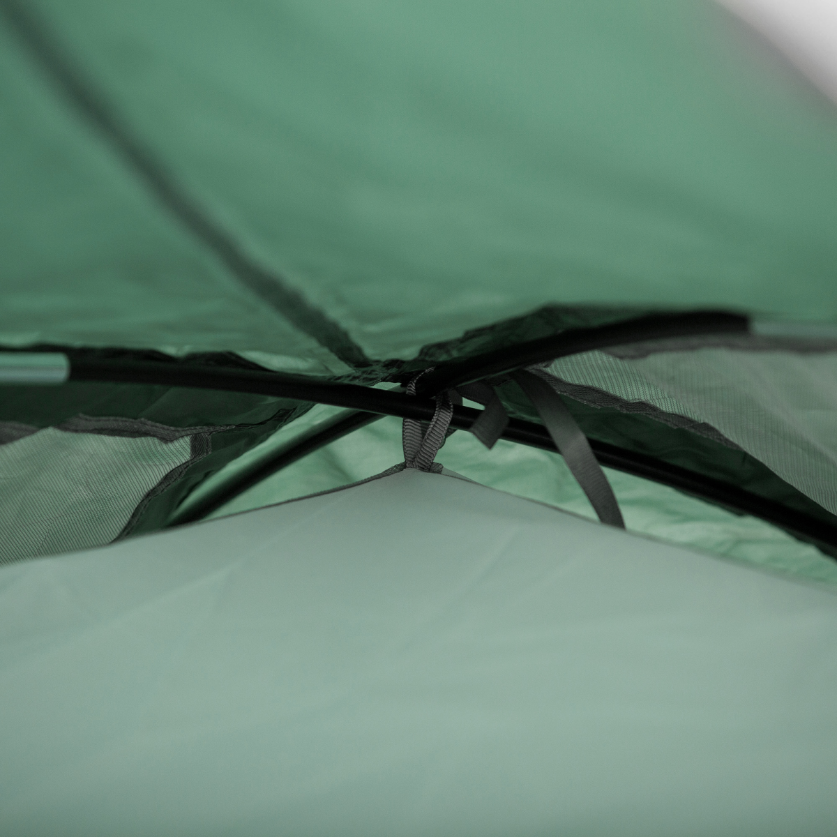 Outsunny 2–3 Person Compact Camping Tent with Vestibule & Mesh Vents – Double Layer Hiking Tent, Green