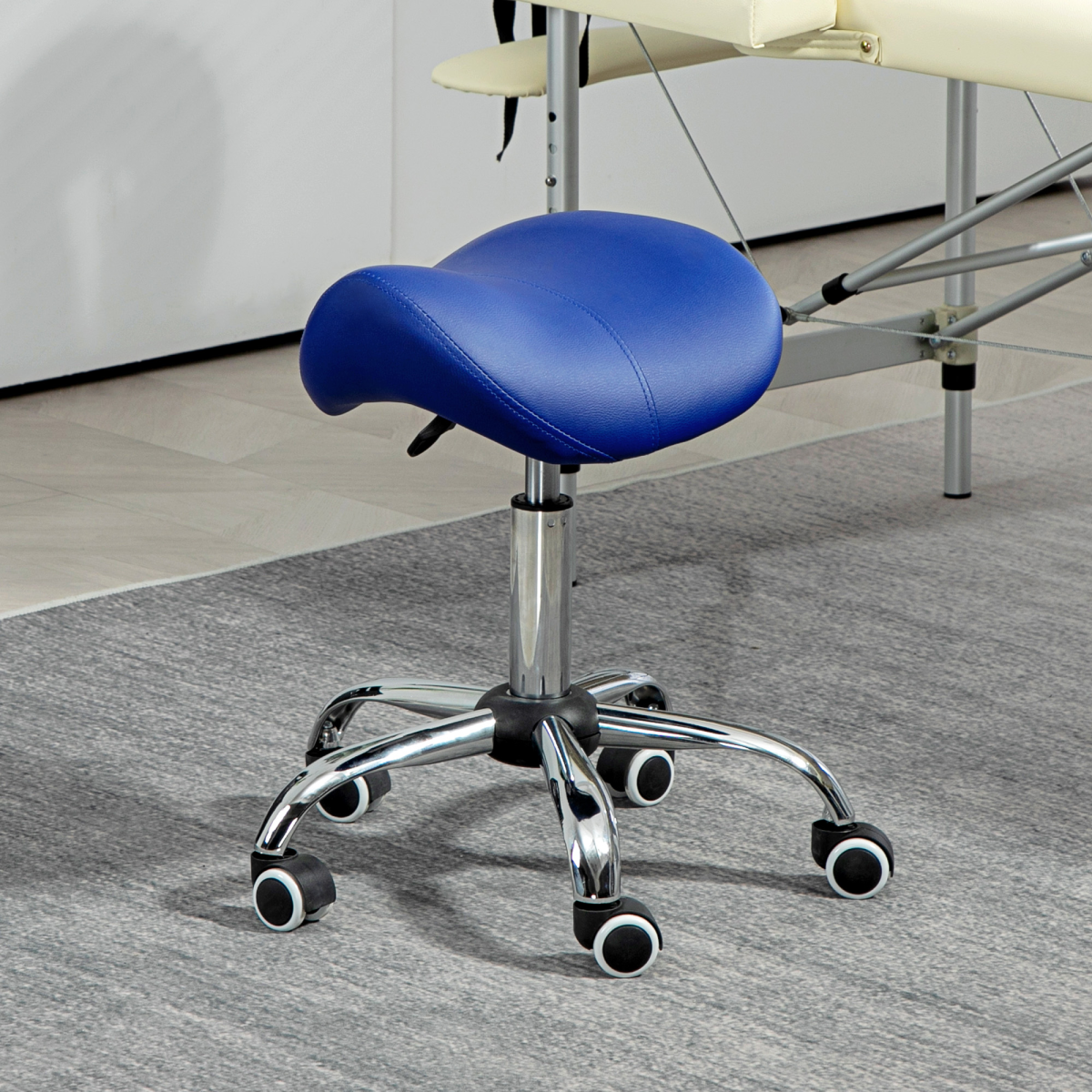 HOMCOM PU Leather Saddle Stool with Moulded Padded Seat – Height Adjustable Salon Chair, Dark Blue