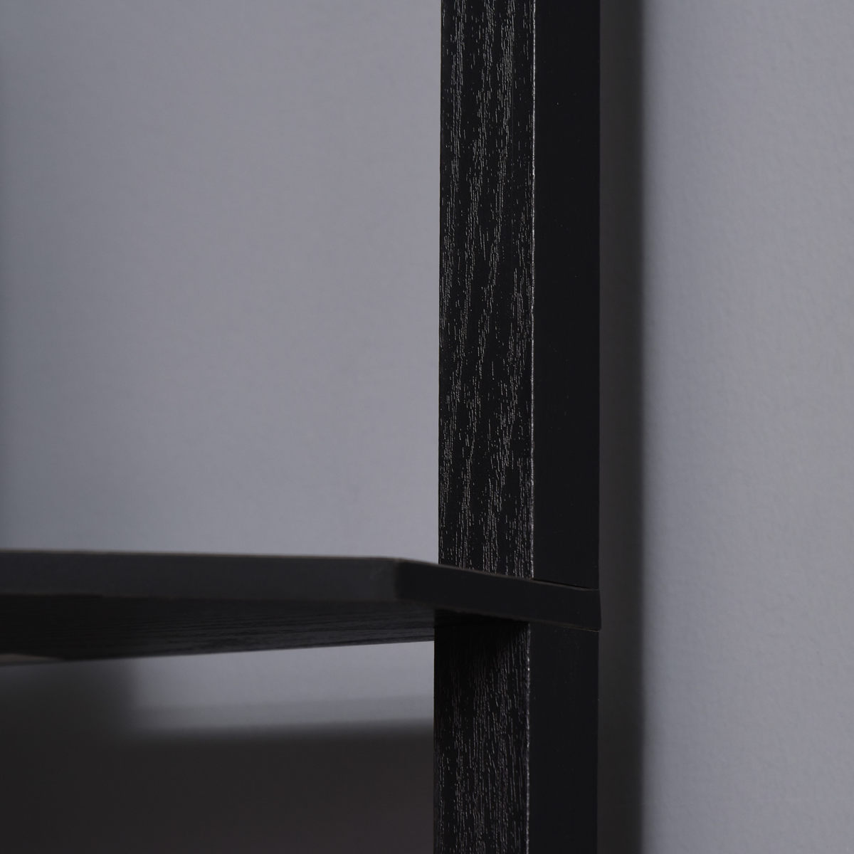 Modern Triangle Corner Floor Lamp with Built-In Display Shelves – Space-Saving Lighting
