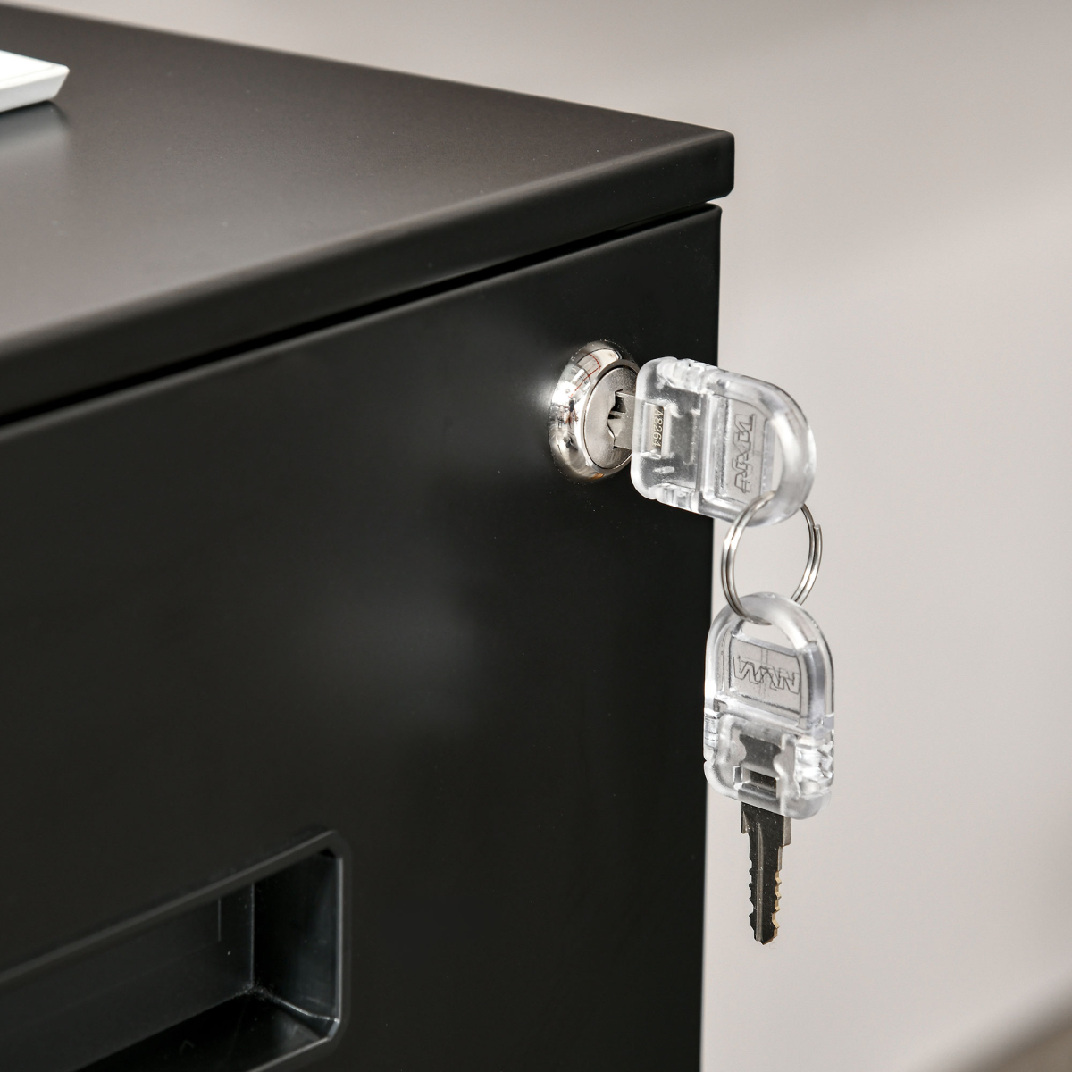Vinsetto Mobile Lockable File Cabinet with Hanging File Rails & Partition – Under-Desk Storage, Black