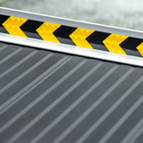 HOMCOM Folding Aluminium Wheelchair Ramp 152 x 73cm with Anti-Slip Surface – 272kg Capacity Mobility Ramp