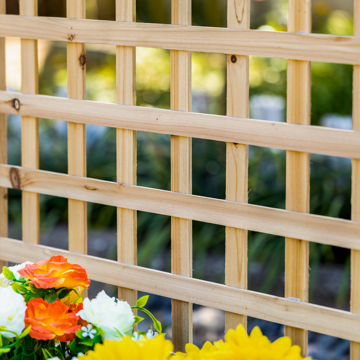 Outsunny Fir Wood Raised Garden Bed with Trellis & Drainage Holes – Indoor Outdoor Planter, Natural