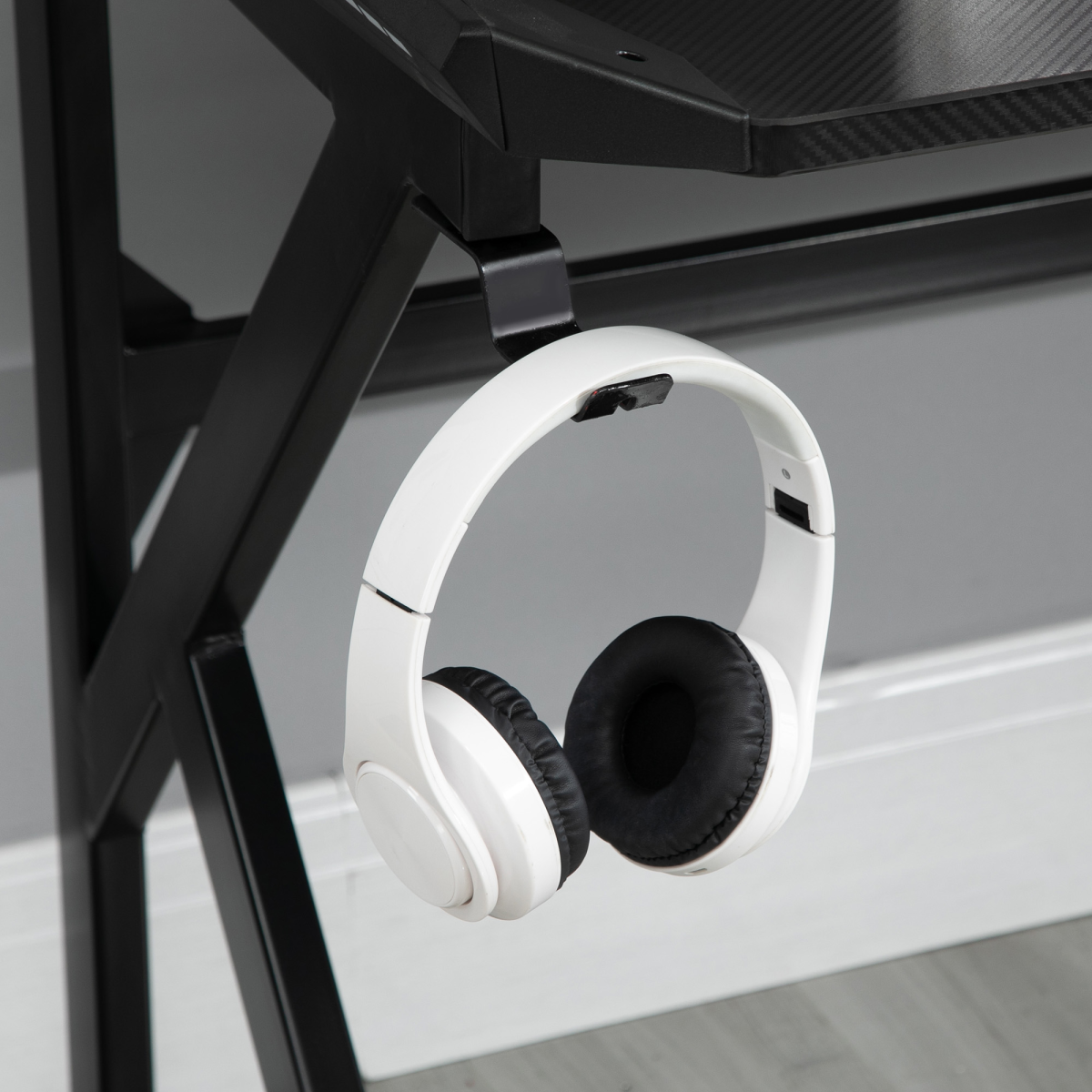 HOMCOM Gaming Desk with Steel K-Frame, Cup Holder, Headphone Hook and Cable Management – 120cm Racing PC Desk