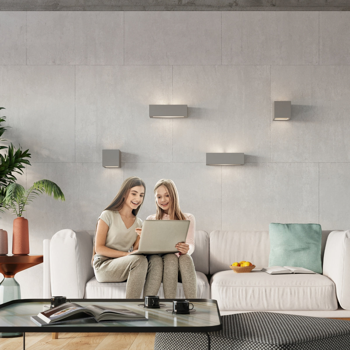 Leo Modern Ceramic & Glass Wall Light, E27