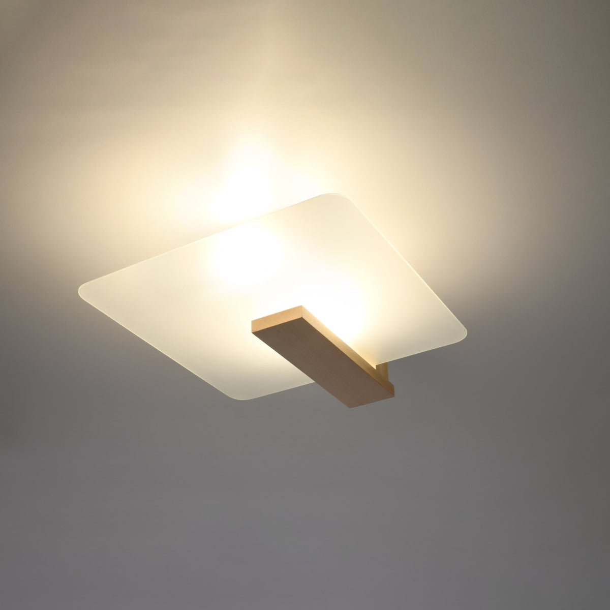 Sollux Lighting Lappo Ceiling Lamp with Wood and Glass Design, E27 – Scandinavian Style Light, Natural Wood