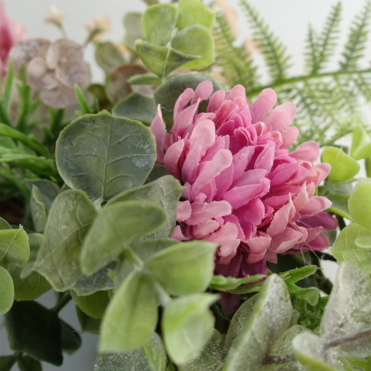 Luxury 45cm Artificial Pink Blossom Floral Wreath with Natural Woven Base – Door Decoration