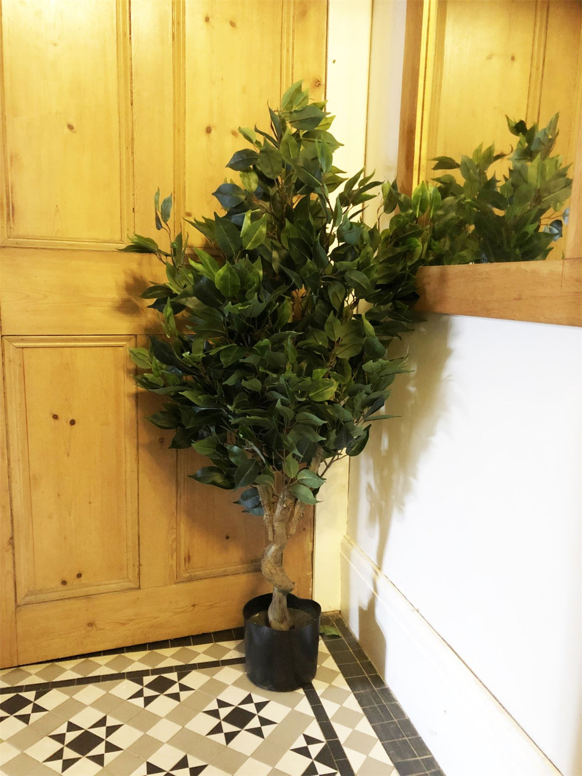 Leaf 110cm Artificial Evergreen Twist Ficus Tree with Multicolour Metal Planter – Wired Stems, Home & Office