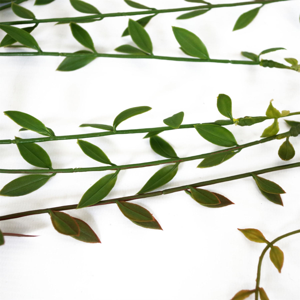 Leaf Pack of 12 Artificial Hanging String of Pearls Plants, 120cm Extra Long – Faux Trailing Foliage