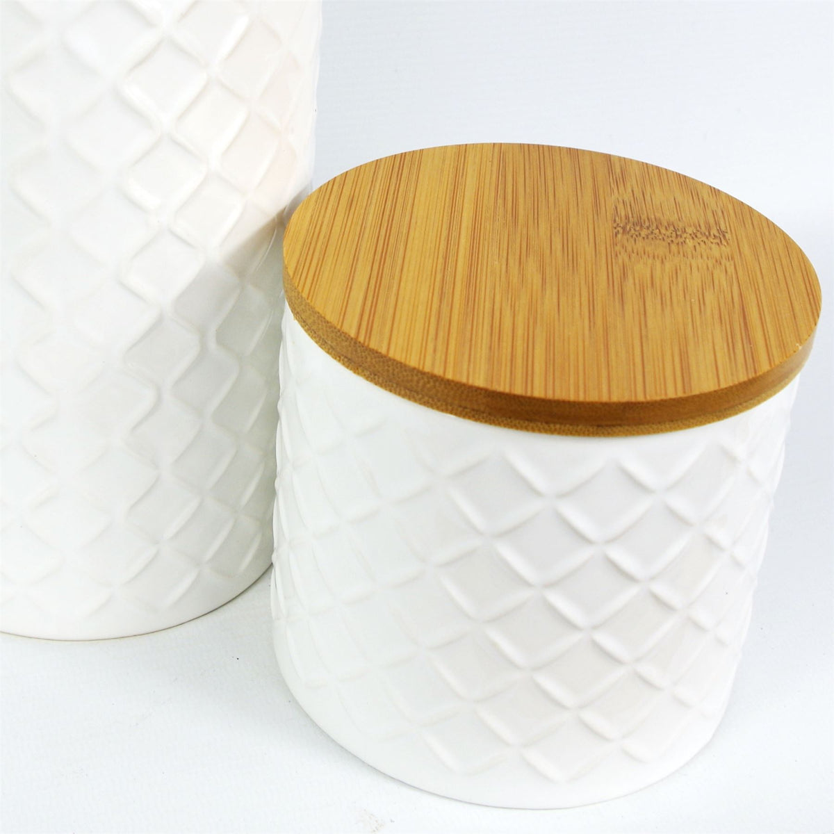 Set of 2 Embossed Cream Ceramic Kitchen Canisters with Bamboo Lids – 720ml and 1400ml Tea, Coffee and Sugar Jars
