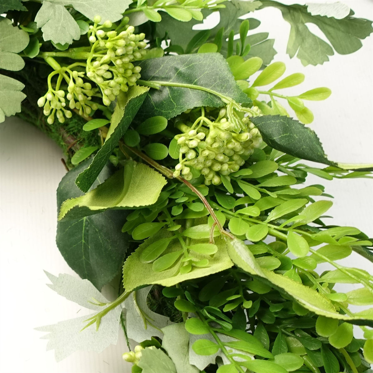 Leaf Large Artificial Fern Leaf Wreath, 50cm – Natural Woven Base, Door Decoration