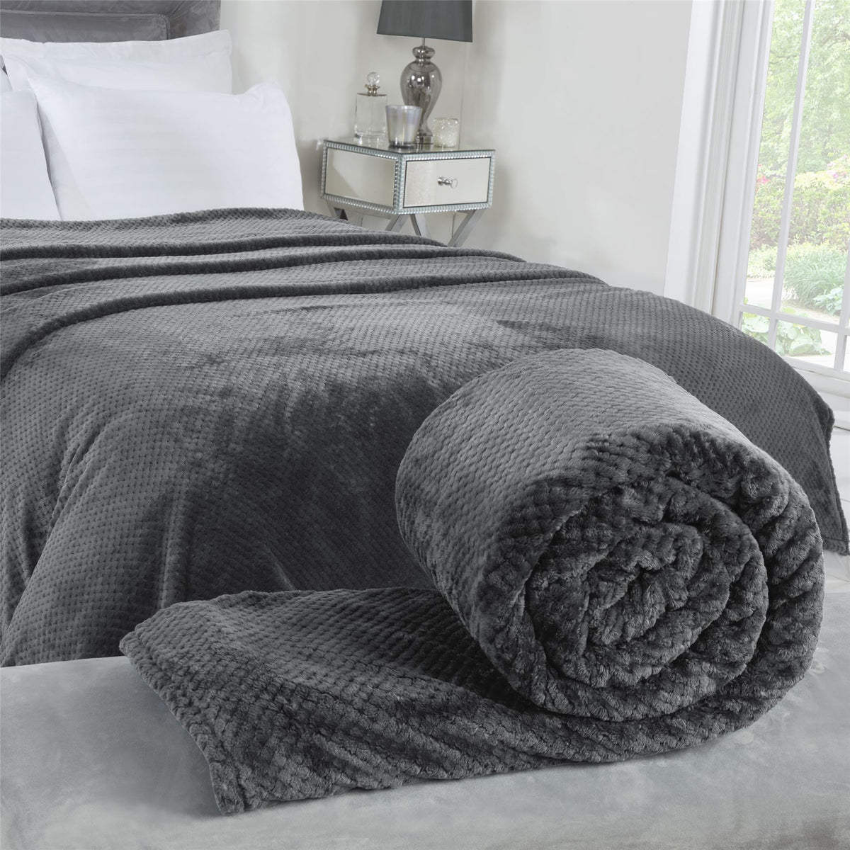 Charcoal Waffle Throw, 150 x 200cm