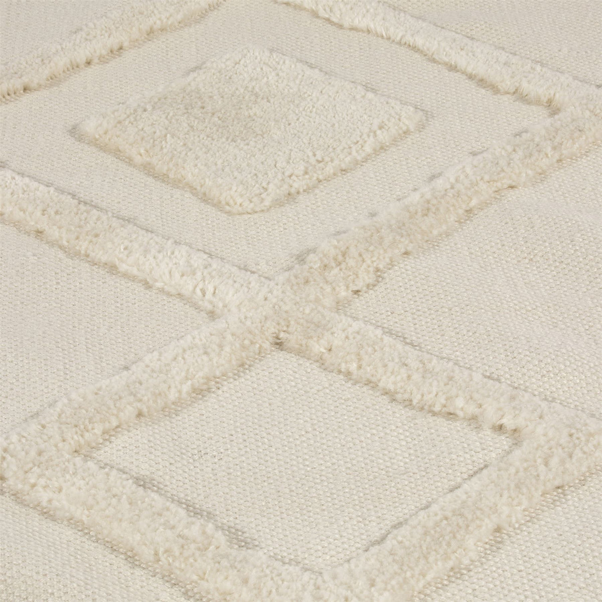 Windsor Geo Tufted Rug, 120 x 170cm – Hand Woven Recycled Plastic Bottle Revival Collection, Cream