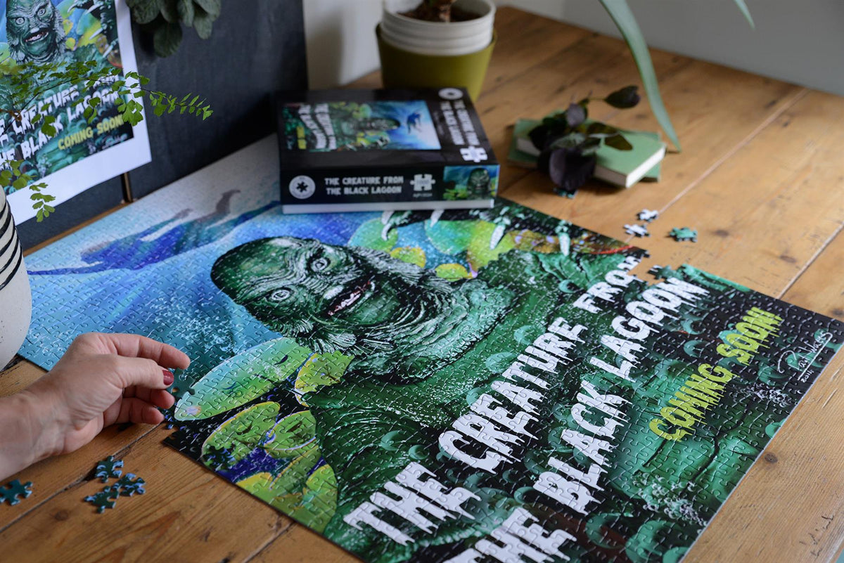 Horror Line Creature from the Black Lagoon 1000 Piece Jigsaw Puzzle – Classic Gill-Man Horror Movie Puzzle