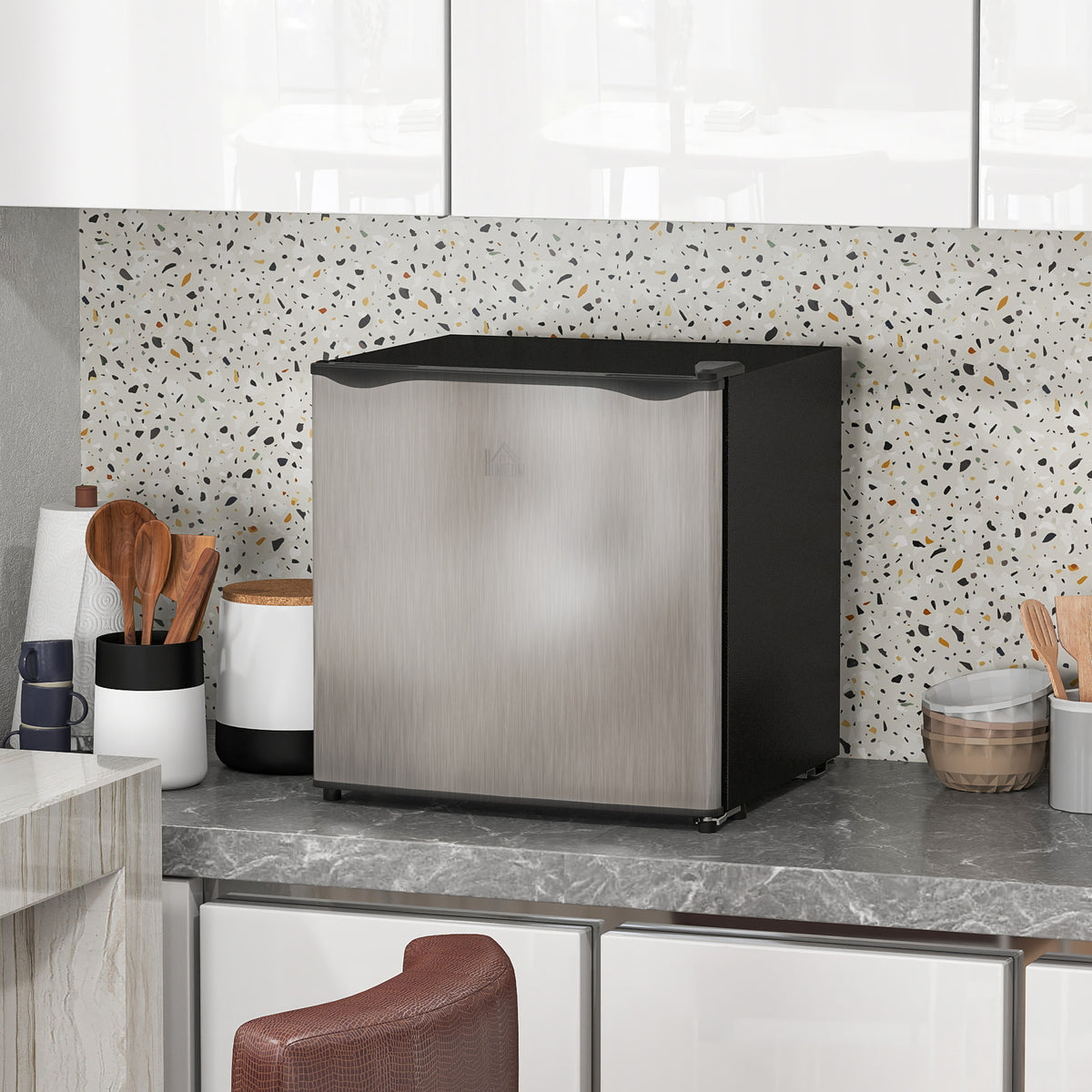 HOMCOM 35L Tabletop Freezer with Adjustable Temperature, Wire Shelf & Reversible Door – Compact, Silver