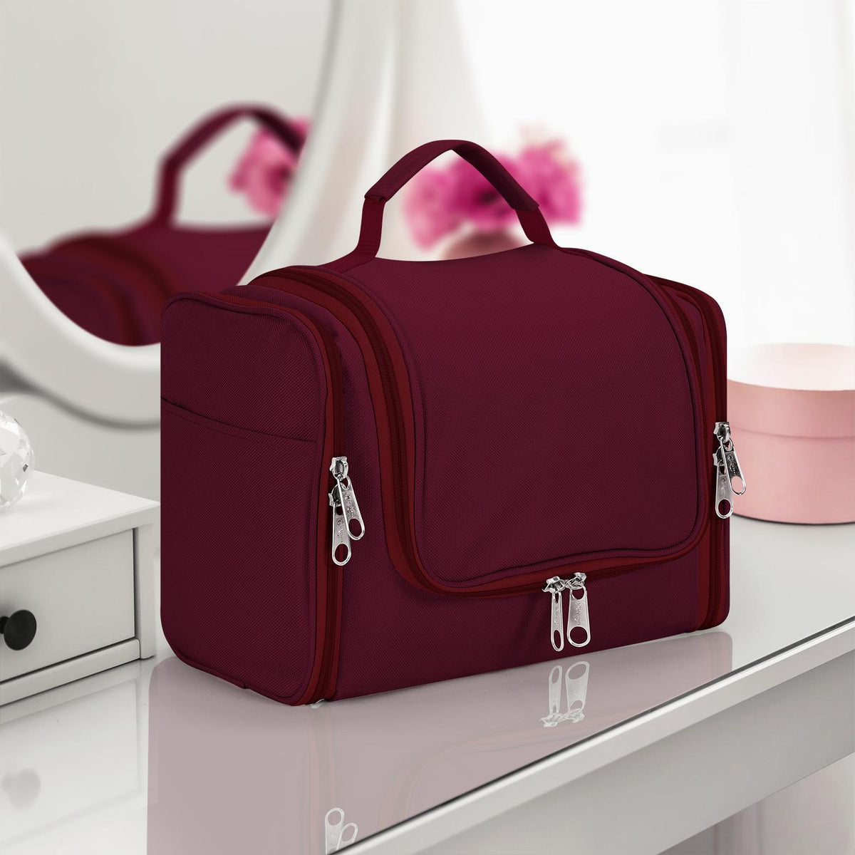 Vinsani Hanging Toiletry Bag with Mesh Pockets and Elastic Loops – Travel Wash Bag, Purple