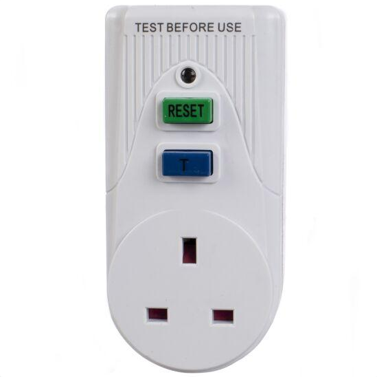 Daewoo RCD Adaptor Circuit Breaker – 13A 250V Resettable Plug-In Electrical Safety Protection, White