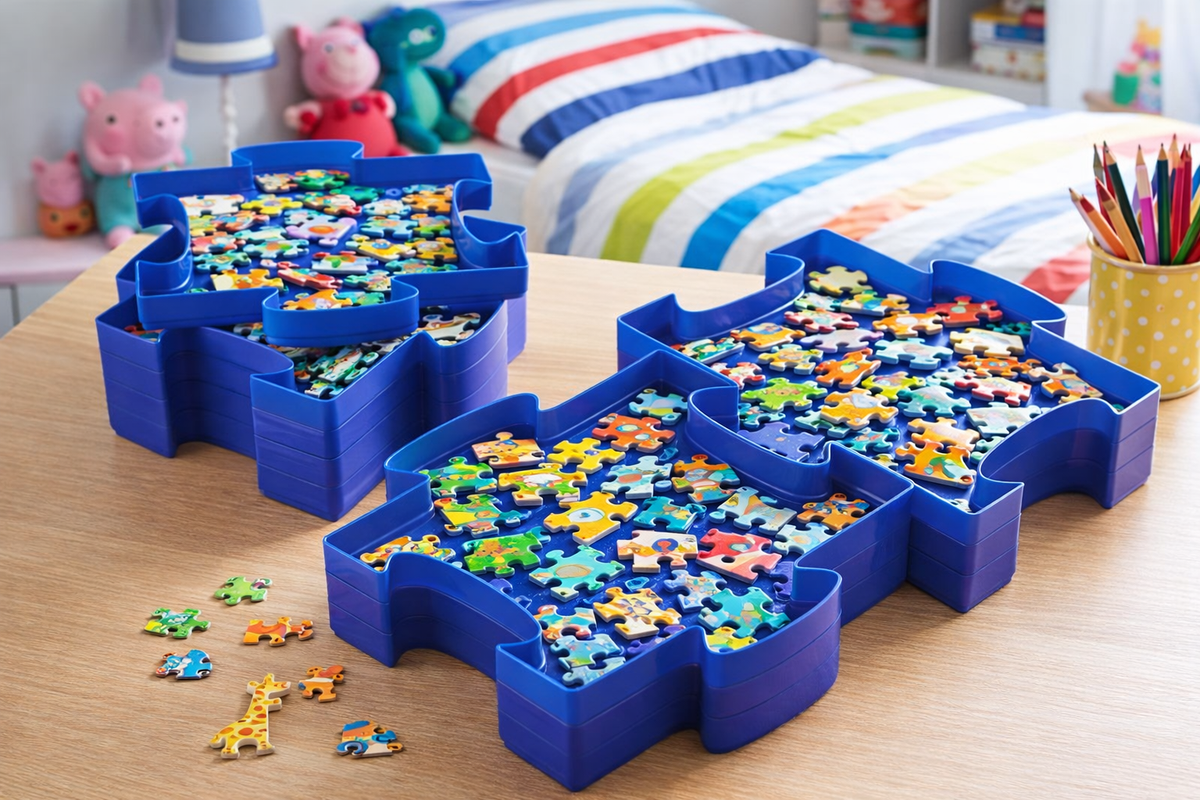 Avilo Set of 6 Stackable Trays – Space-Saving Puzzle-Shaped Linking Storage Trays, Blue