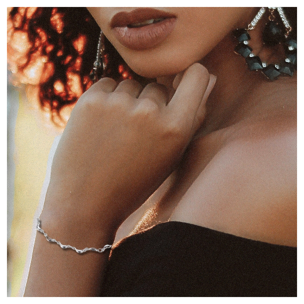 Aye Do Gifts Sterling Silver Plated Moon Bracelet with Lobster Clasp – Delicate Gift Bracelet