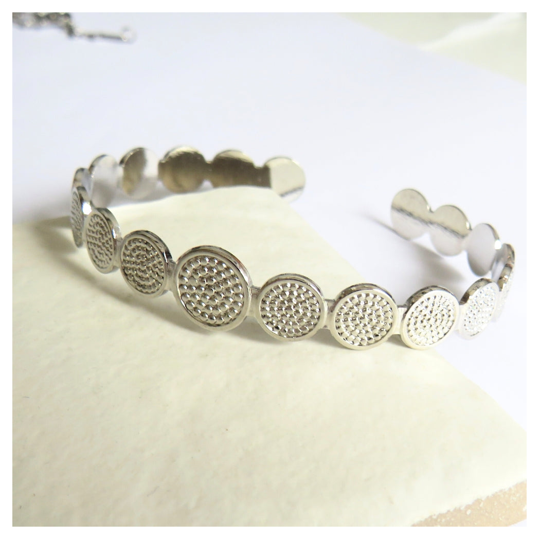 Aye Do Gifts Adjustable Circle Bangle – Fits 7–9 Inch Wrists