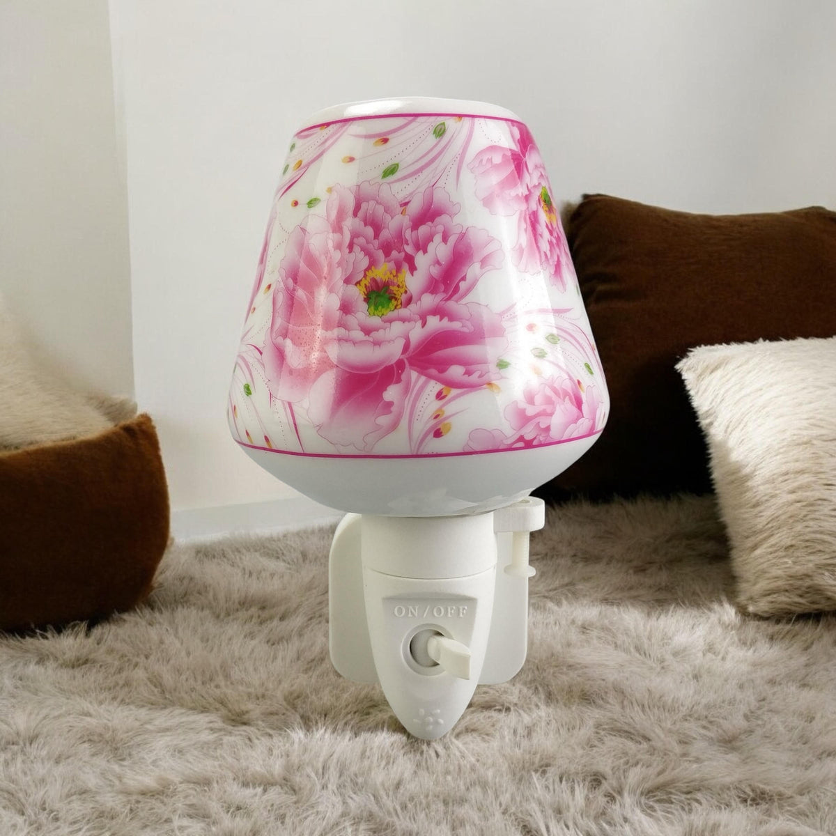 Plug-In LED Night Light with Pink Floral Ceramic Body and On/Off Switch – Decorative Lighting for Hallways and Bathrooms