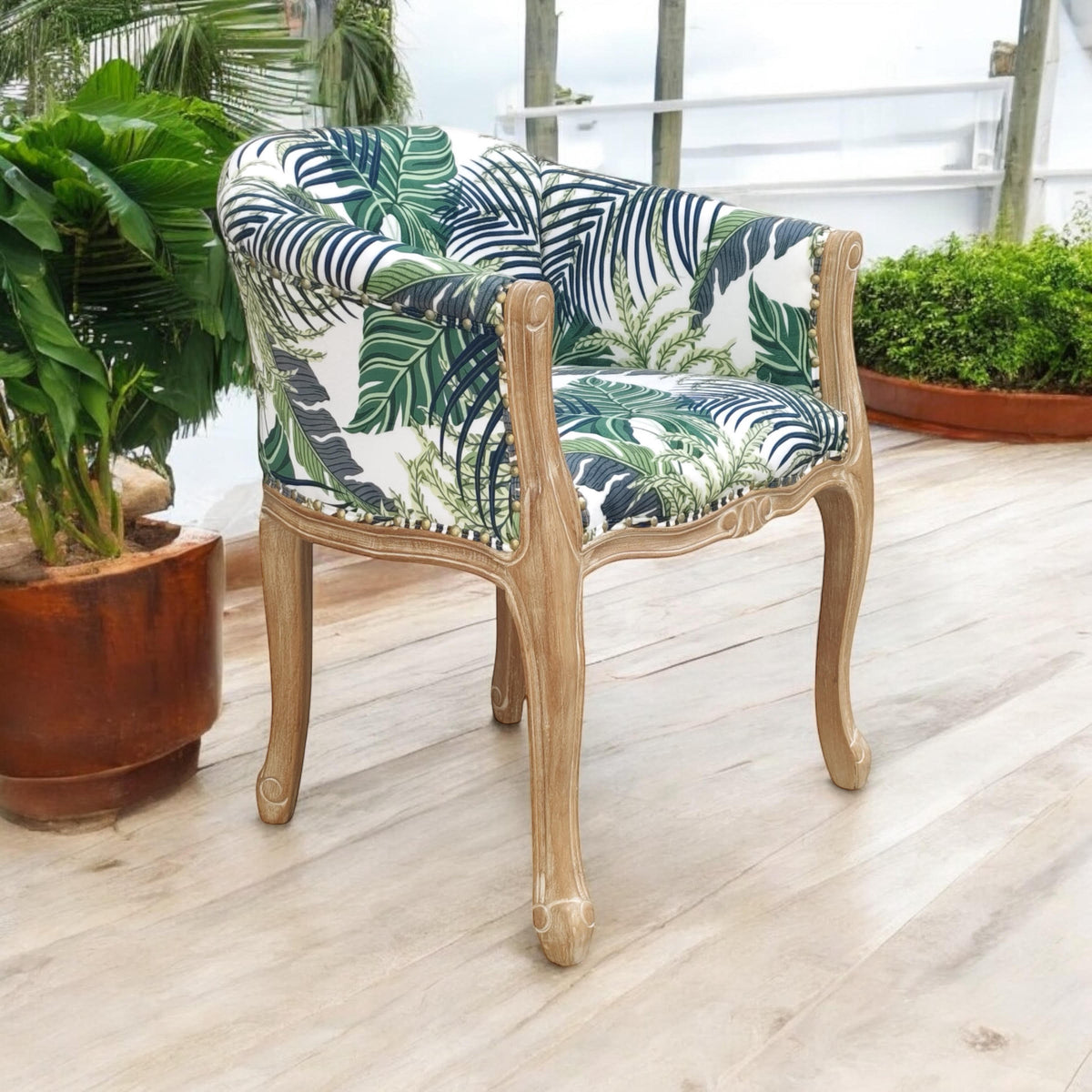 Palm Leaf Tub Chair – Modern Accent Armchair with Beech Wood Frame and Mid-Century Barrel Design